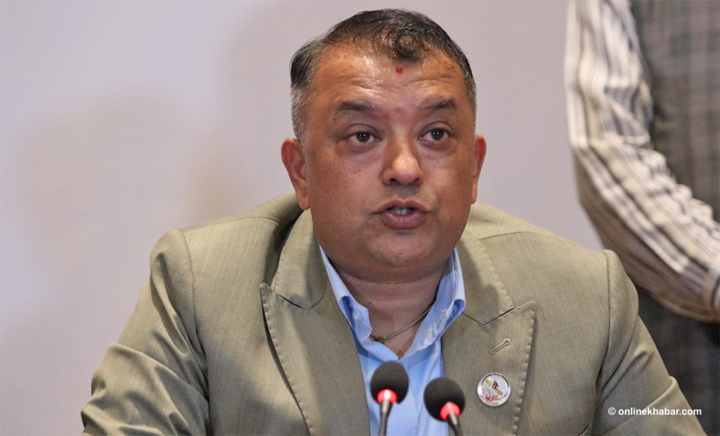 जिल्ला शिक्षा कार्यालय पूरै हटाउनुपर्छ : महामन्त्री थापा