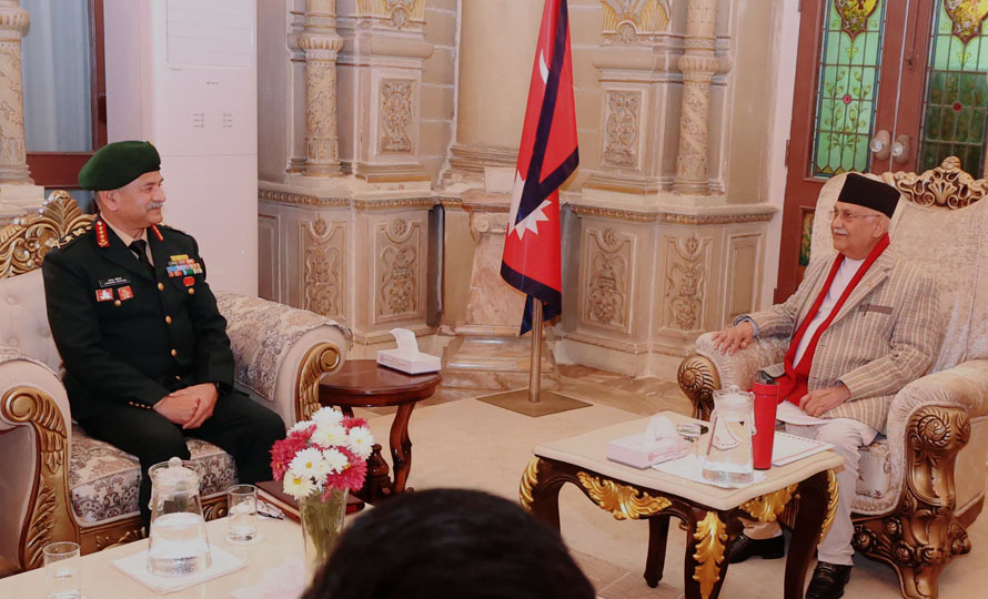 भारतीय सेना प्रमुख उपेन्द्र द्विवेदीले प्रधानमन्त्री केपी शर्मा ओलीसँग भेट